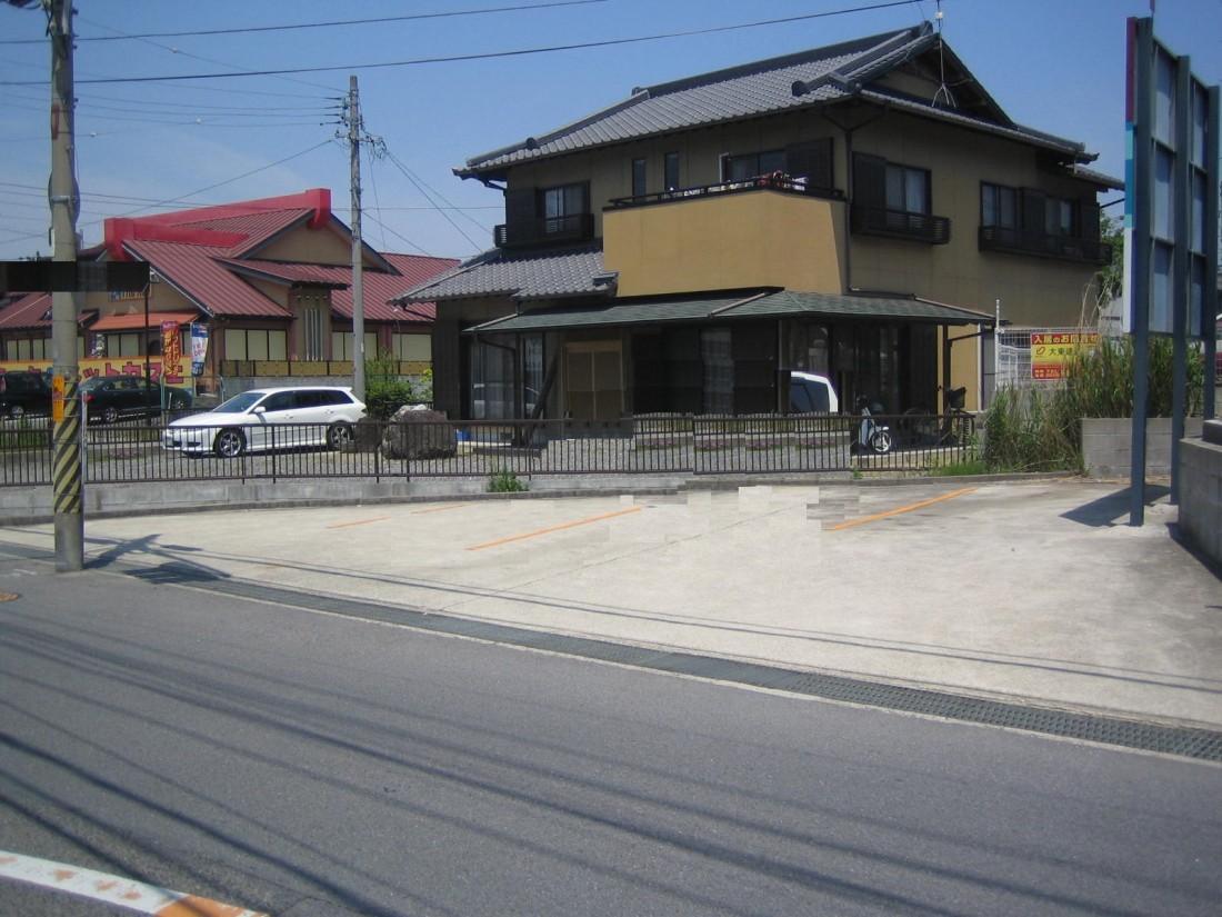欠町広見西通貸駐車場