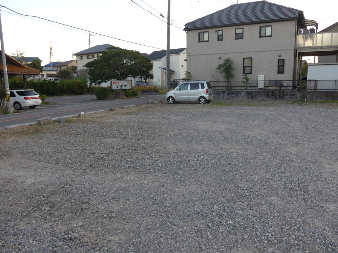 稲熊町後田貸駐車場