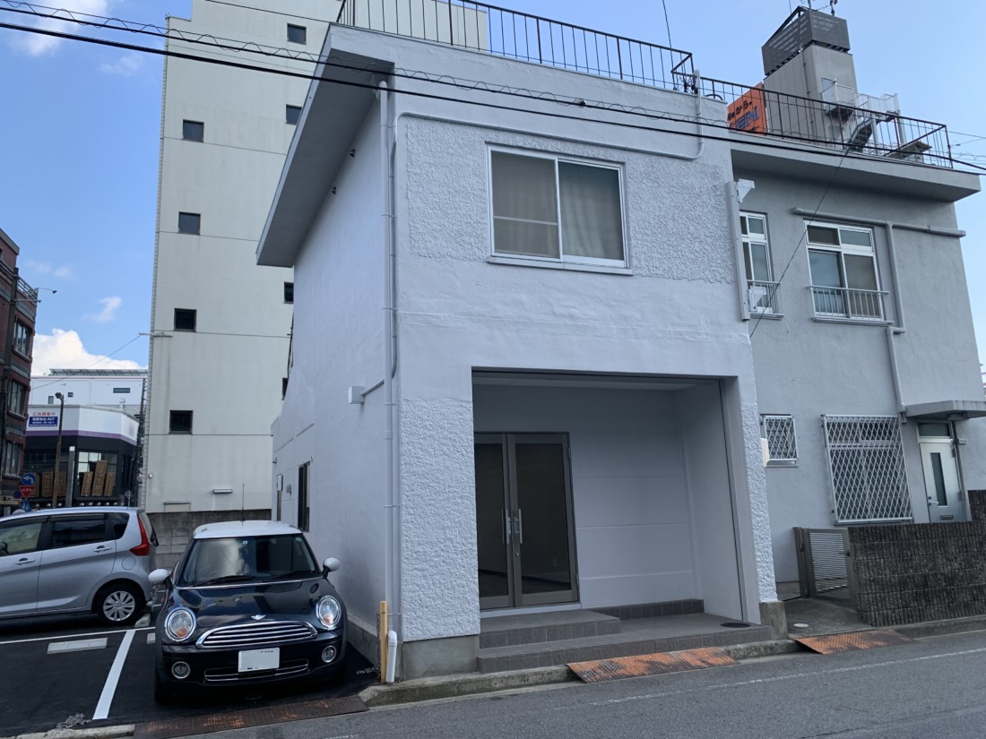 東岡崎駅徒歩4分！内外装リフォーム済み！駐車場もあります☆