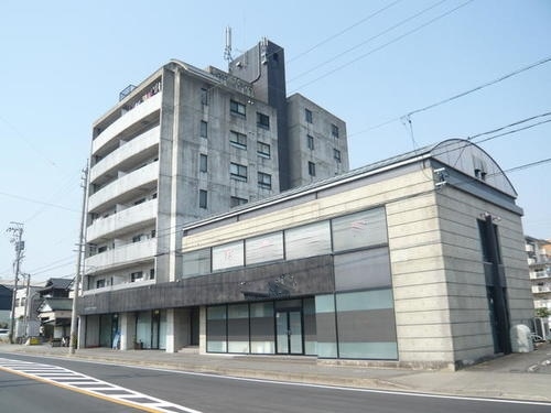 名鉄美合駅より徒歩5分・ロードサイド！駐車場３台確保できます！！