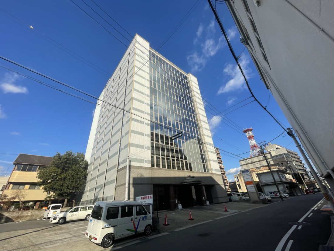 1号線沿い康生通南オフィスビル！駐車場利用可能！東岡崎駅より徒歩圏内です☆