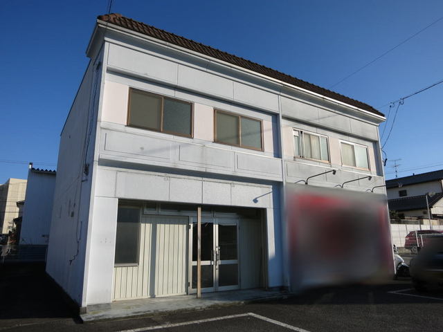 ２６号線ロードサイド・飲食店居抜きの住居付店舗です☆駐車場５台付( *´艸｀)お問い合わせはお早めに！！