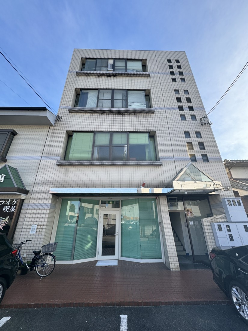 人気の竜美西エリア飲食可能な１F店舗事務所です！裁判所すぐ近くで士業の方にもオススメです★