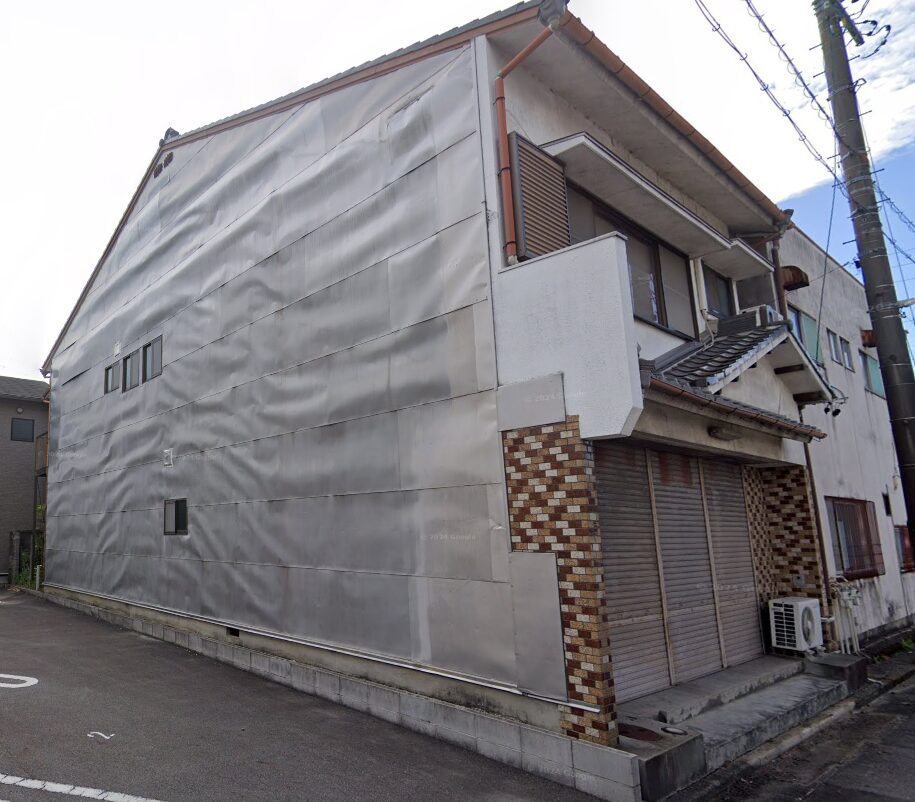 岡崎公園前・中岡崎駅より徒歩3分！約５０坪・レトロな雰囲気の住居付き店舗！！