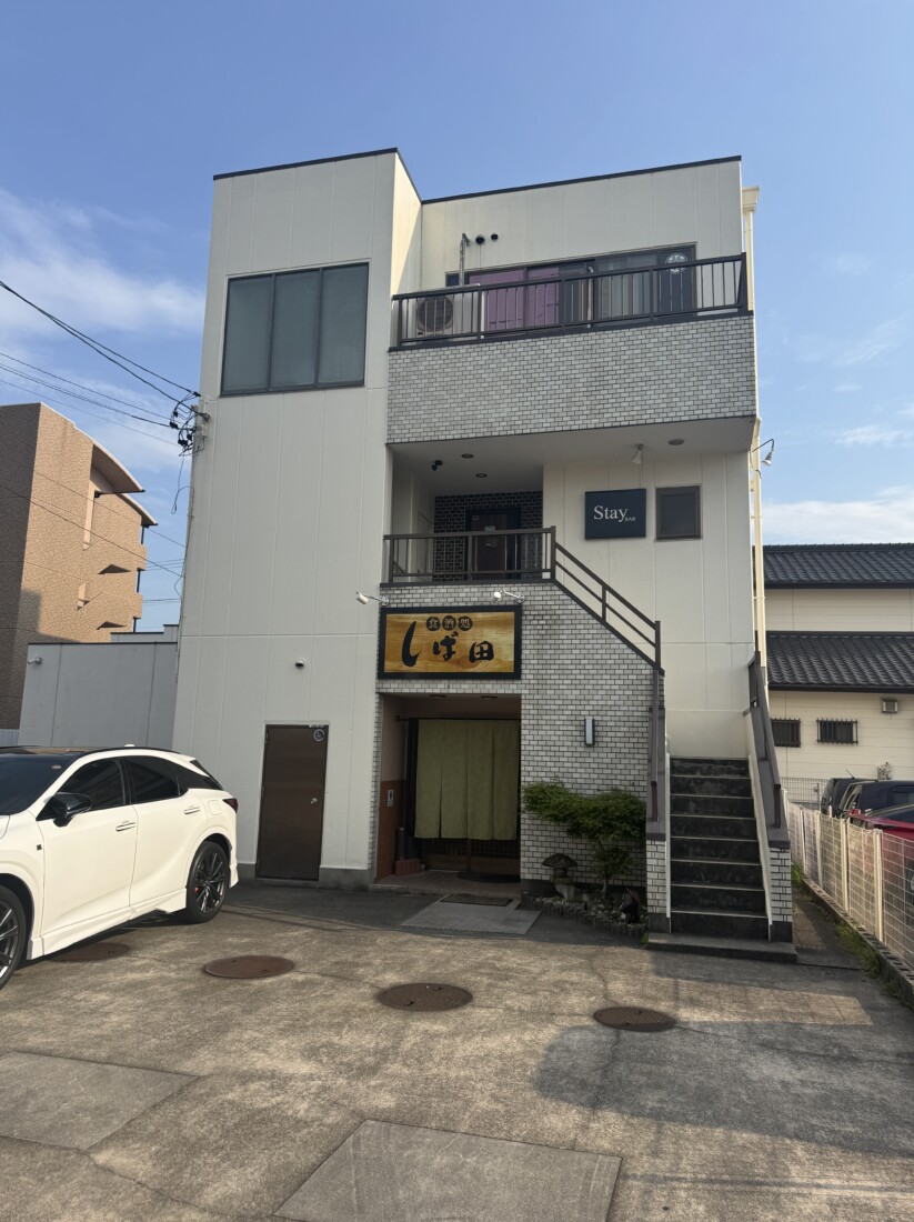 錦町・平針街道の1本北側の道沿いのビル3階・ジム跡地！飲食店も可！業種はご相談ください☆