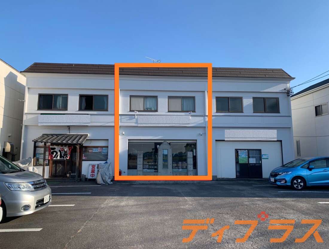 JR西岡崎駅より徒歩圏内☆店舗前 共用駐車場無料(*^▽^*)