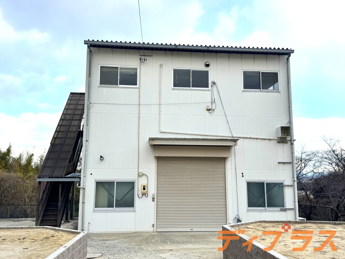 大西町・男川駅徒歩２分！約４０坪の事務所付倉庫！敷地内駐車場無料☆