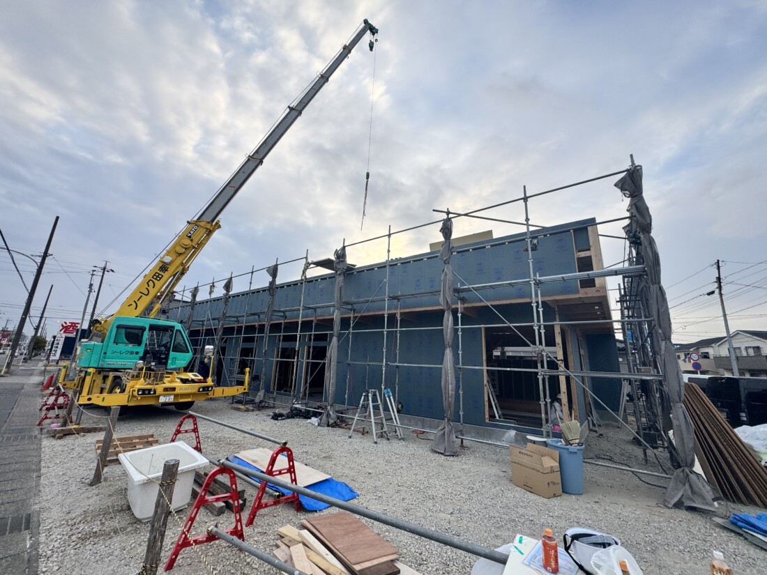 西尾市の新築物件・4月上旬完成予定！！駐車場4台込みです！