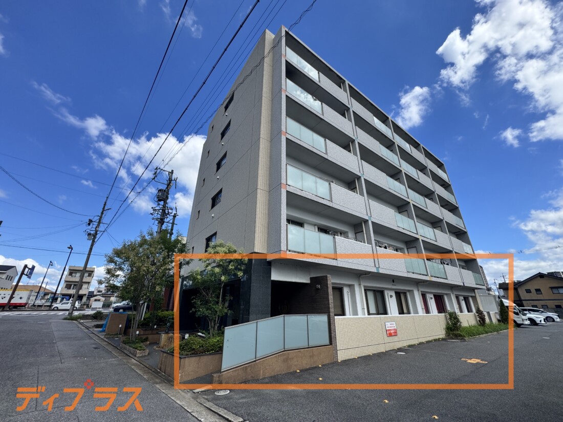 駐車場8台有！68坪の貸店舗事務所です！！